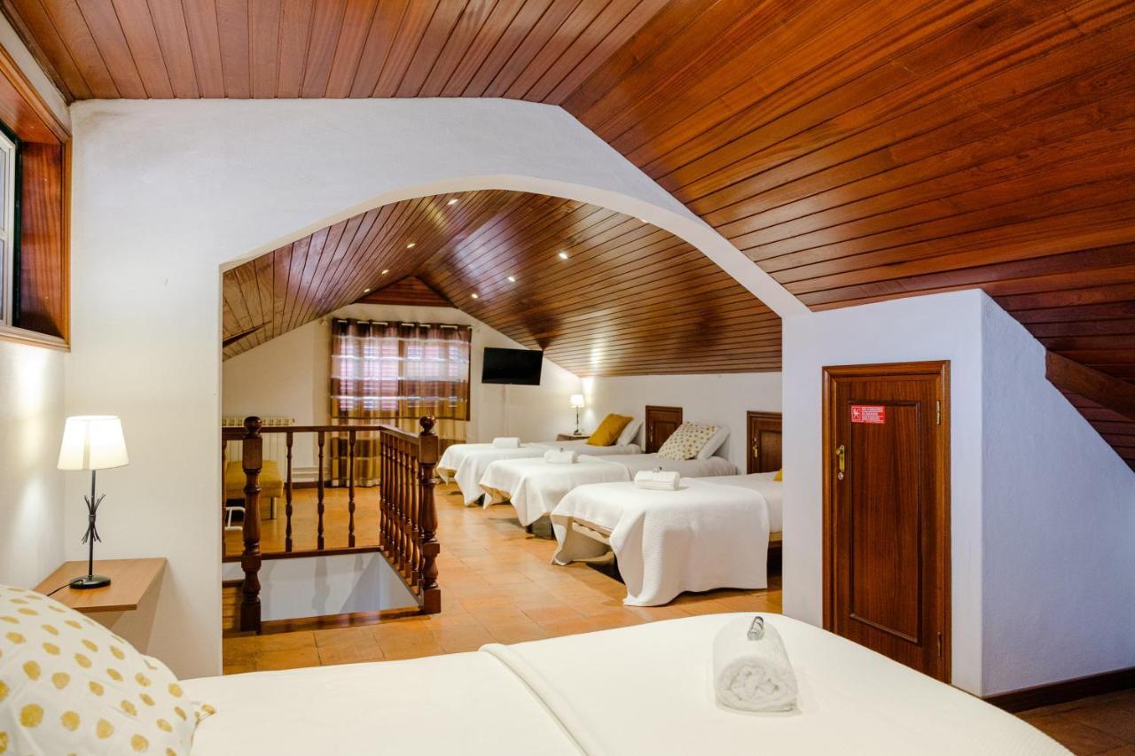Classico Guesthouse บีลาโนวาเดกายา ภายนอก รูปภาพ