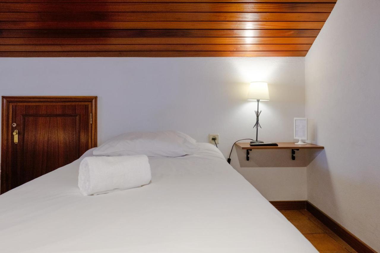 Classico Guesthouse บีลาโนวาเดกายา ภายนอก รูปภาพ